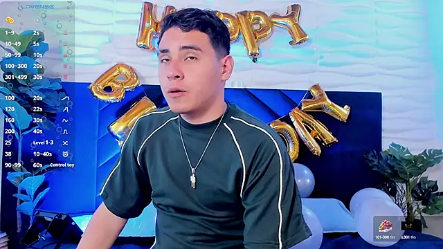 Snapshot of Gabriell_ramirez chatting on October 11, 4:01 am Gabriell ramirez online show from October 11, 4:01 am