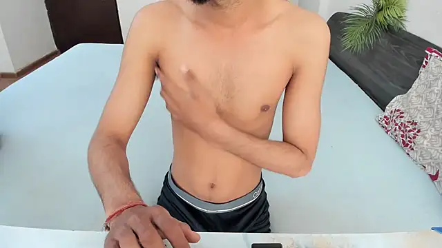 Queen Couple online show from March 19, 6:28 am