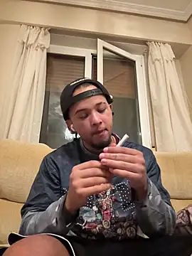 Snapshot of yeiyei_oficial chatting on October 13, 9:59 pm yeiyei oficial online show from October 13, 9:59 pm