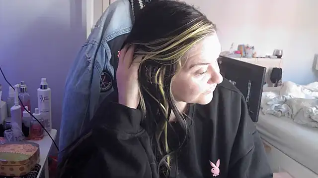 AureliaXOX online show from September 27, 10:09 am