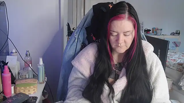 AureliaXOX online show from October 18, 8:59 am