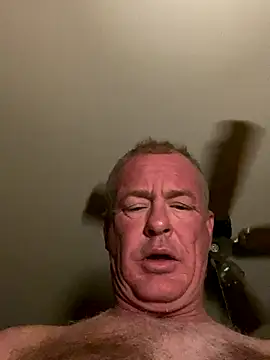 Snapshot of hintly chatting on November 18, 12:42 pm hintly online show from November 18, 12:42 pm