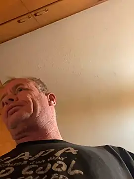 Snapshot of hintly chatting on January 16, 12:09 pm hintly online show from January 16, 12:09 pm