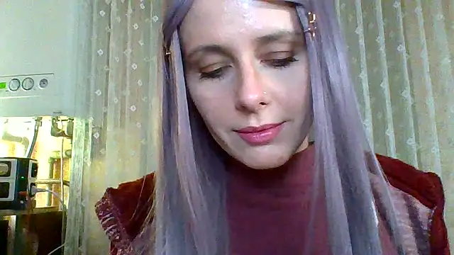 LuminousLady online show from February 19, 10:31 pm