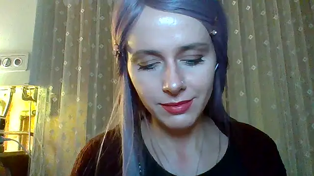 LuminousLady online show from March 5, 12:27 am