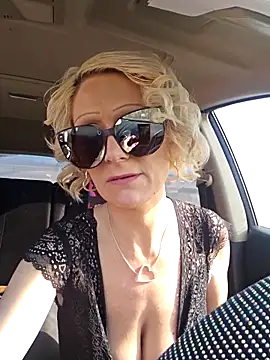 beautifulme23 online show from February 12, 6:19 pm