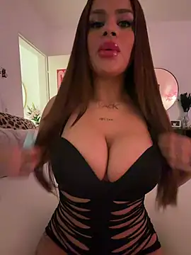 mrsbellanova online show from May 24, 8:14 pm