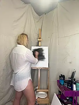 Snapshot of Trixiekittycutie chatting on February 3, 9:07 pm Trixiekittycutie online show from February 3, 9:07 pm