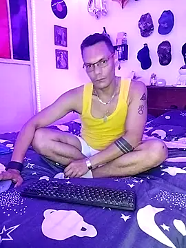 XhaseFoX online show from March 5, 2:25 am