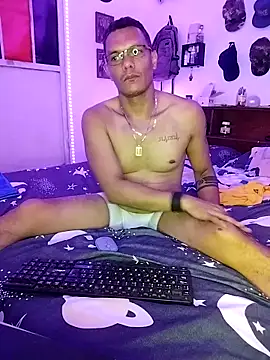 XhaseFoX online show from March 5, 5:29 am