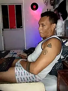 XhaseFoX online show from March 8, 3:17 am