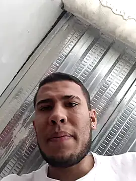 Snapshot of baby-buu chatting on March 3, 6:22 pm baby-buu online show from March 3, 6:22 pm