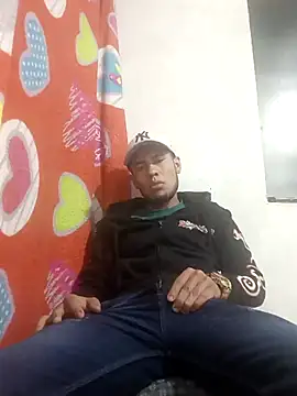 Snapshot of baby-buu chatting on March 5, 10:43 pm baby-buu online show from March 5, 10:43 pm