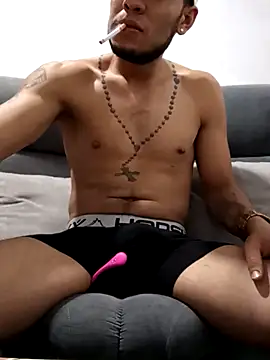 Snapshot of baby-buu chatting on March 8, 6:21 am baby-buu online show from March 8, 6:21 am