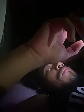 Mineirinho043 online show from December 18, 11:33 pm