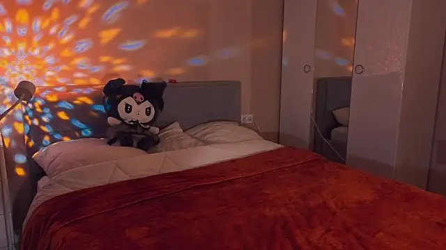 Snapshot of Mia_Luw chatting on September 21, 1:51 am Mia Luw online show from September 21, 1:51 am