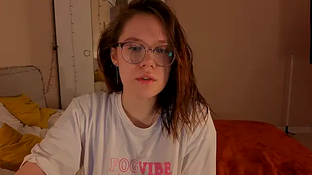 Mia Luw online show from January 13, 4:29 am