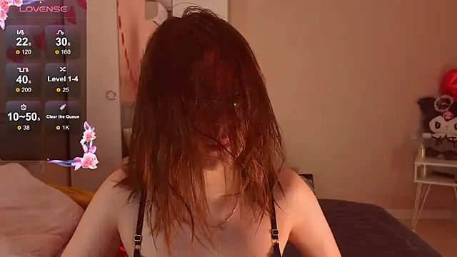 Mia Luw online show from February 13, 1:18 pm