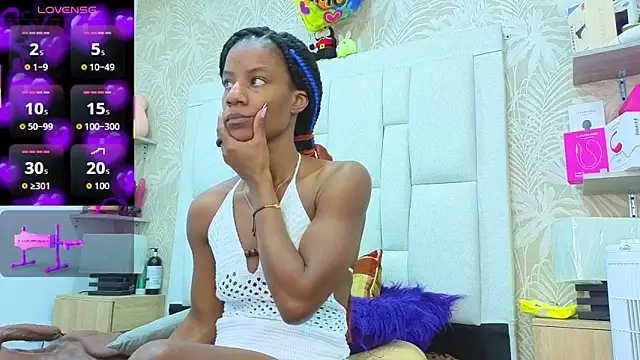 dafnnelewis online show from June 19, 11:25 am