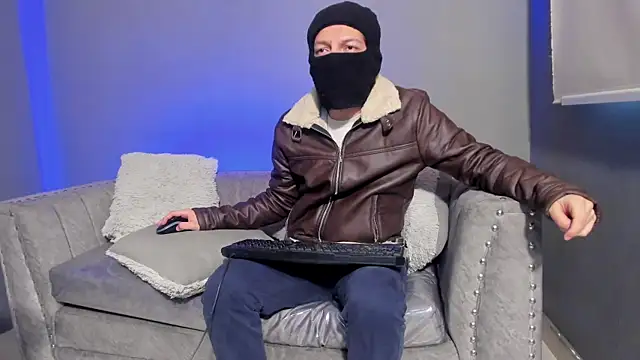 Golden-Boyy online show from March 13, 12:13 pm