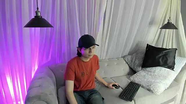 Golden-Boyy online show from March 16, 12:11 pm