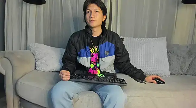 Golden-Boyy online show from March 19, 12:12 pm