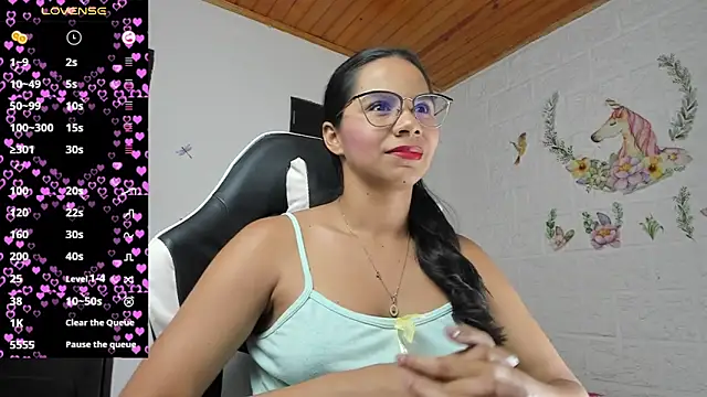 alisson hoffman05 online show from May 16, 11:03 pm