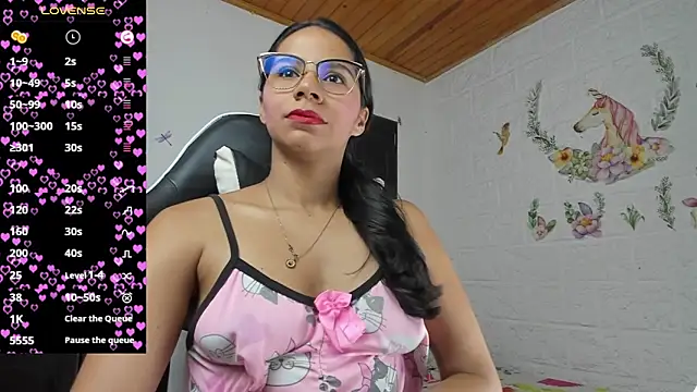 alisson hoffman05 online show from May 18, 2:34 pm