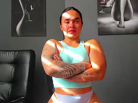 karlyjons12 online show from November 11, 12:49 pm