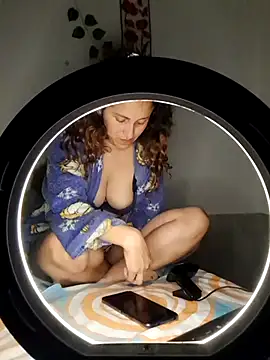 jeans and emma online show from November 22, 2:21 am