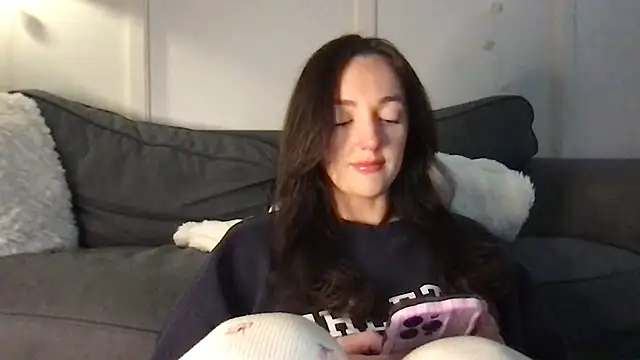 laceyjames24 online show from March 25, 1:06 pm