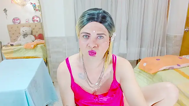 Dolldirtyxxx online show from May 12, 4:53 am