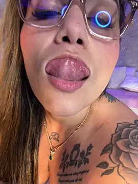Madissonlove 1 online show from May 16, 2:19 am