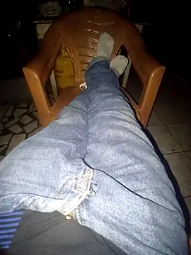 feniX85 4 online show from April 25, 5:32 am