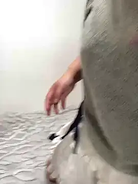 mitarashi awww online show from October 22, 9:14 pm