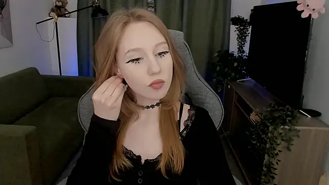 DariaTate online show from April 29, 12:53 pm