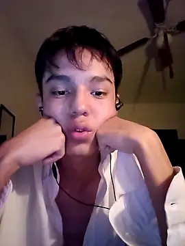 Snapshot of ChavoOT chatting on February 28, 2:42 am ChavoOT online show from February 28, 2:42 am