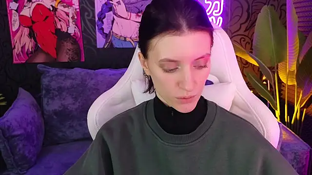 Snapshot of roxy_riot_ chatting on February 22, 7:56 am roxy riot  online show from February 22, 7:56 am