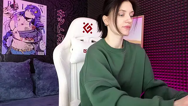 Snapshot of roxy_riot_ chatting on March 2, 1:26 am roxy riot  online show from March 2, 1:26 am