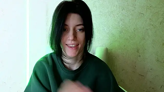 Snapshot of roxy_riot_ chatting on March 19, 4:36 am roxy riot  online show from March 19, 4:36 am