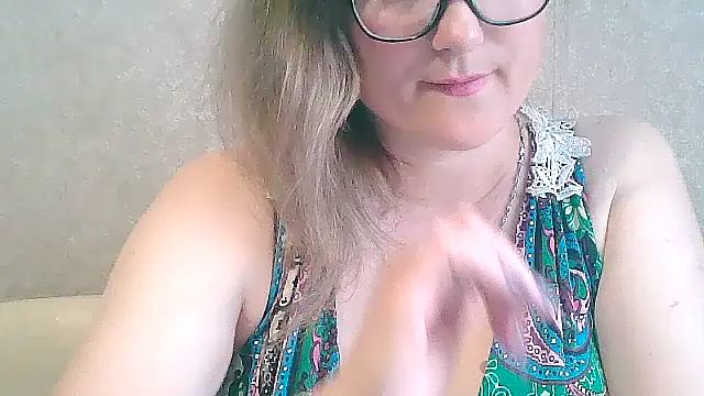 MerryLaCherry online show from June 12, 11:31 am