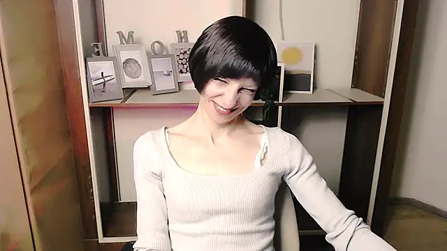  AngeliaFlow  online show from November 19, 7:41 am