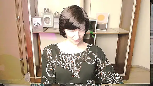  AngeliaFlow  online show from May 11, 2:45 pm