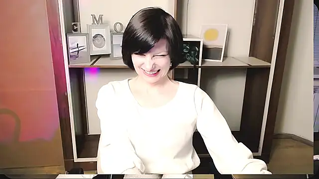  AngeliaFlow  online show from May 16, 10:36 am