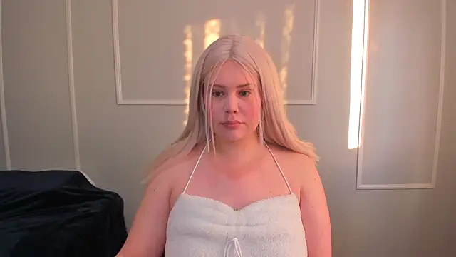  leana  online show from November 27, 1:02 pm