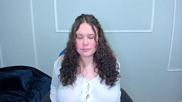  leana  online show from May 14, 5:31 pm