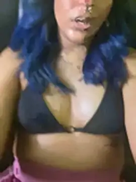 kissmebishh online show from March 13, 9:32 pm