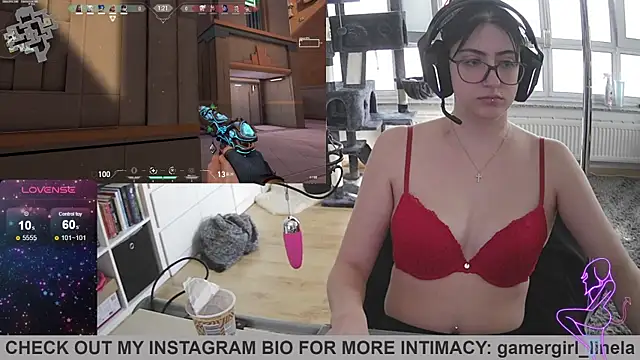 Snapshot of Gamergirl-Linela chatting on September 29, 2:00 pm Gamergirl-Linela online show from September 29, 2:00 pm