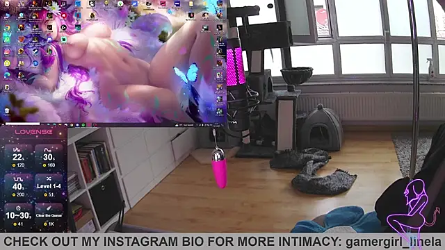 Snapshot of Gamergirl-Linela chatting on October 12, 3:44 pm Gamergirl-Linela online show from October 12, 3:44 pm