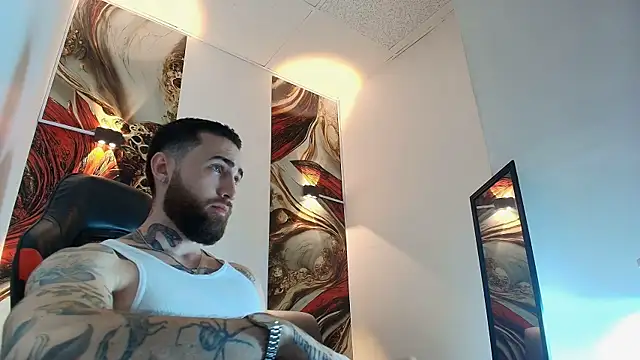 Snapshot of Luke_davis01 chatting on May 21, 1:07 pm Luke davis01 online show from May 21, 1:07 pm